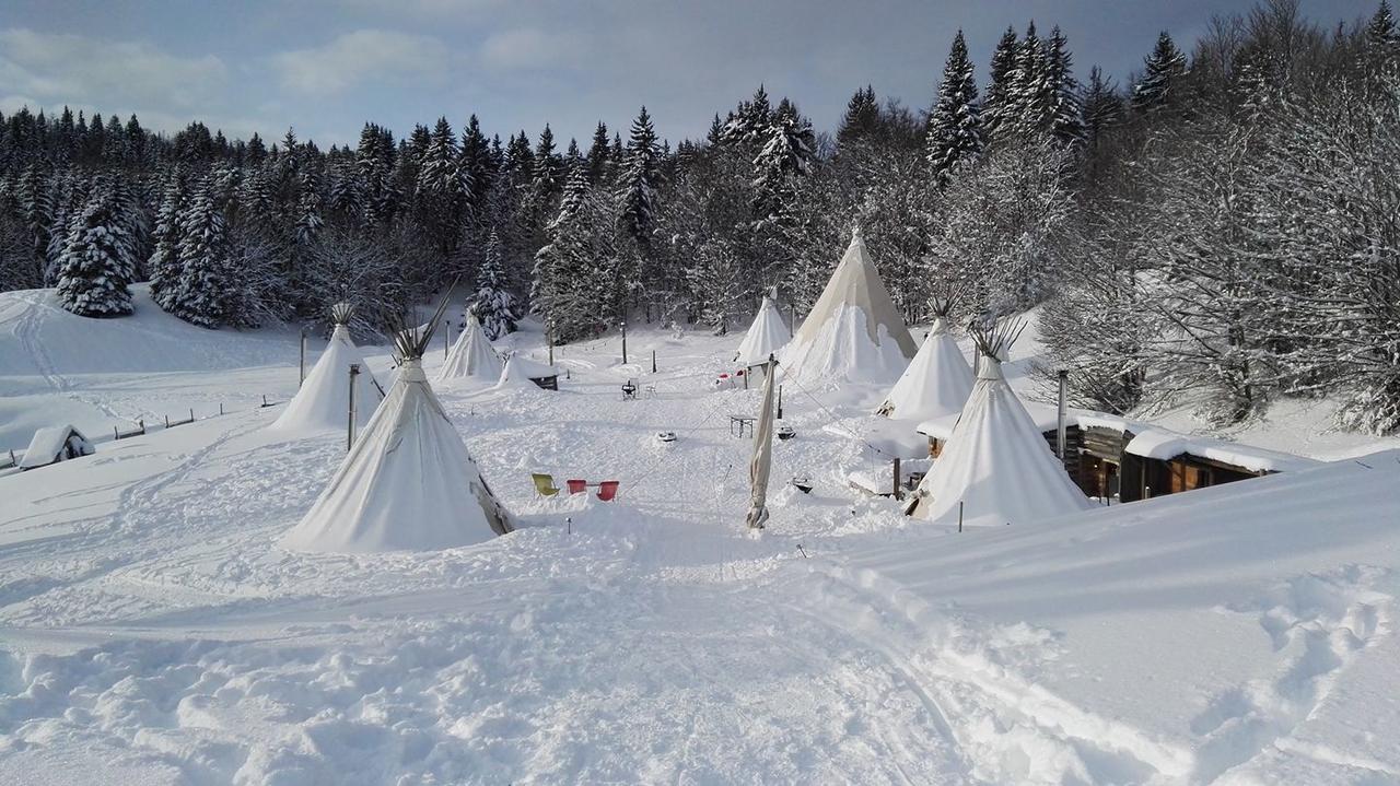 Village Tipi La Feclaz Luaran gambar