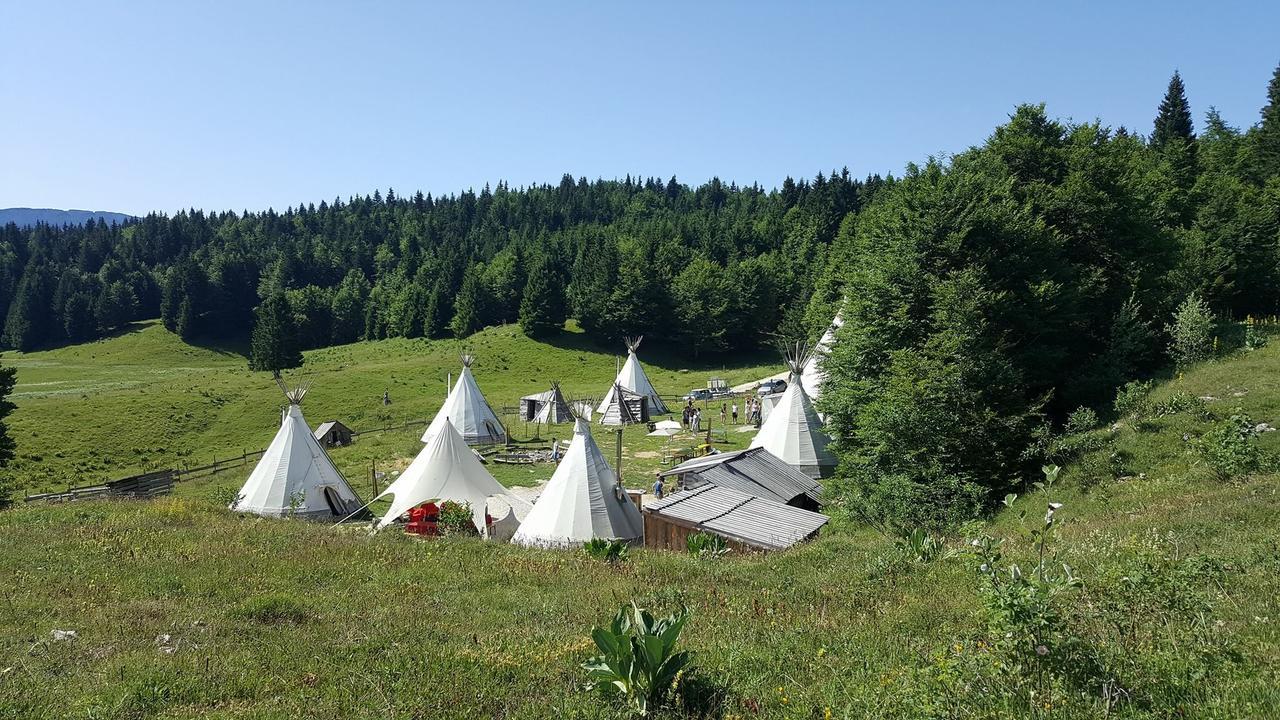 Village Tipi La Feclaz Luaran gambar
