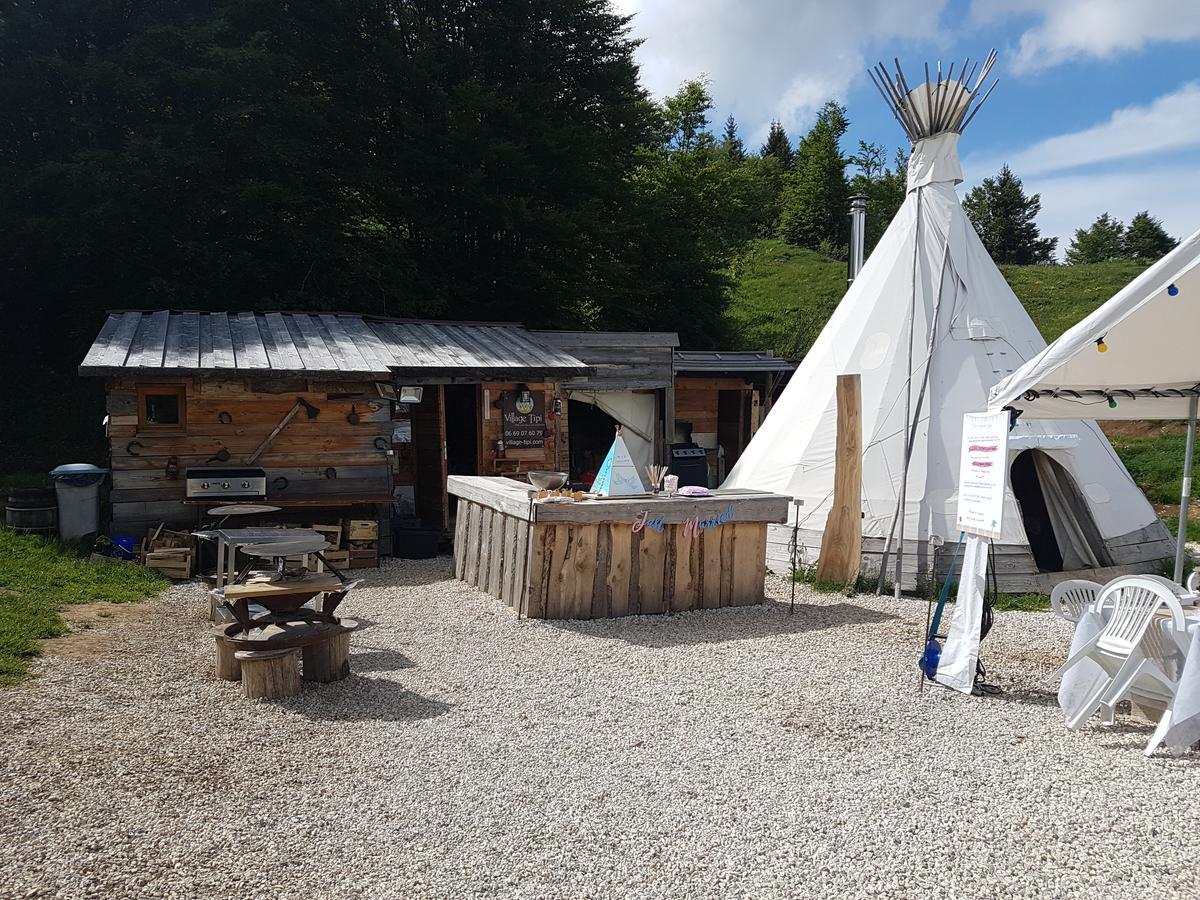 Village Tipi La Feclaz Luaran gambar