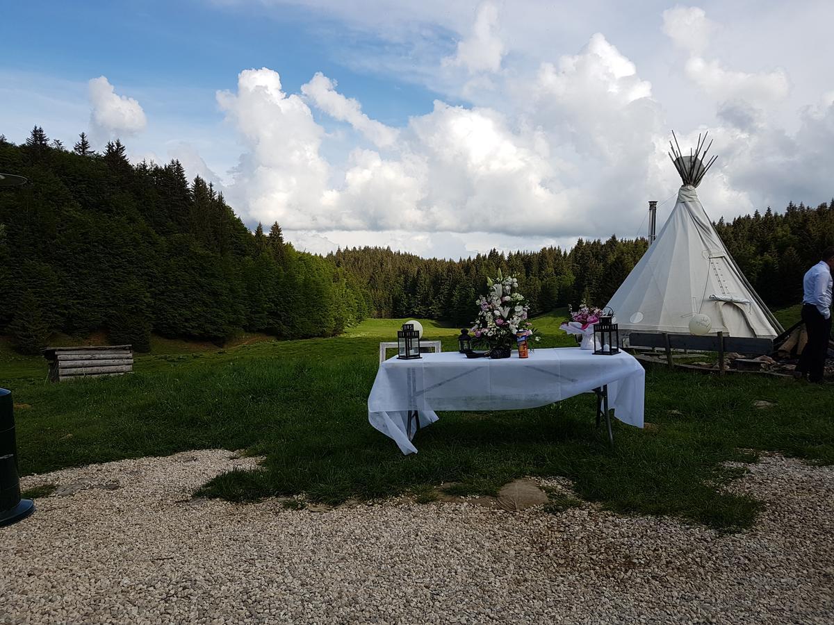 Village Tipi La Feclaz Luaran gambar